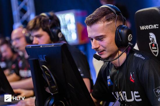 惠城区滑板邀请赛开赛 展现青春激情与风采